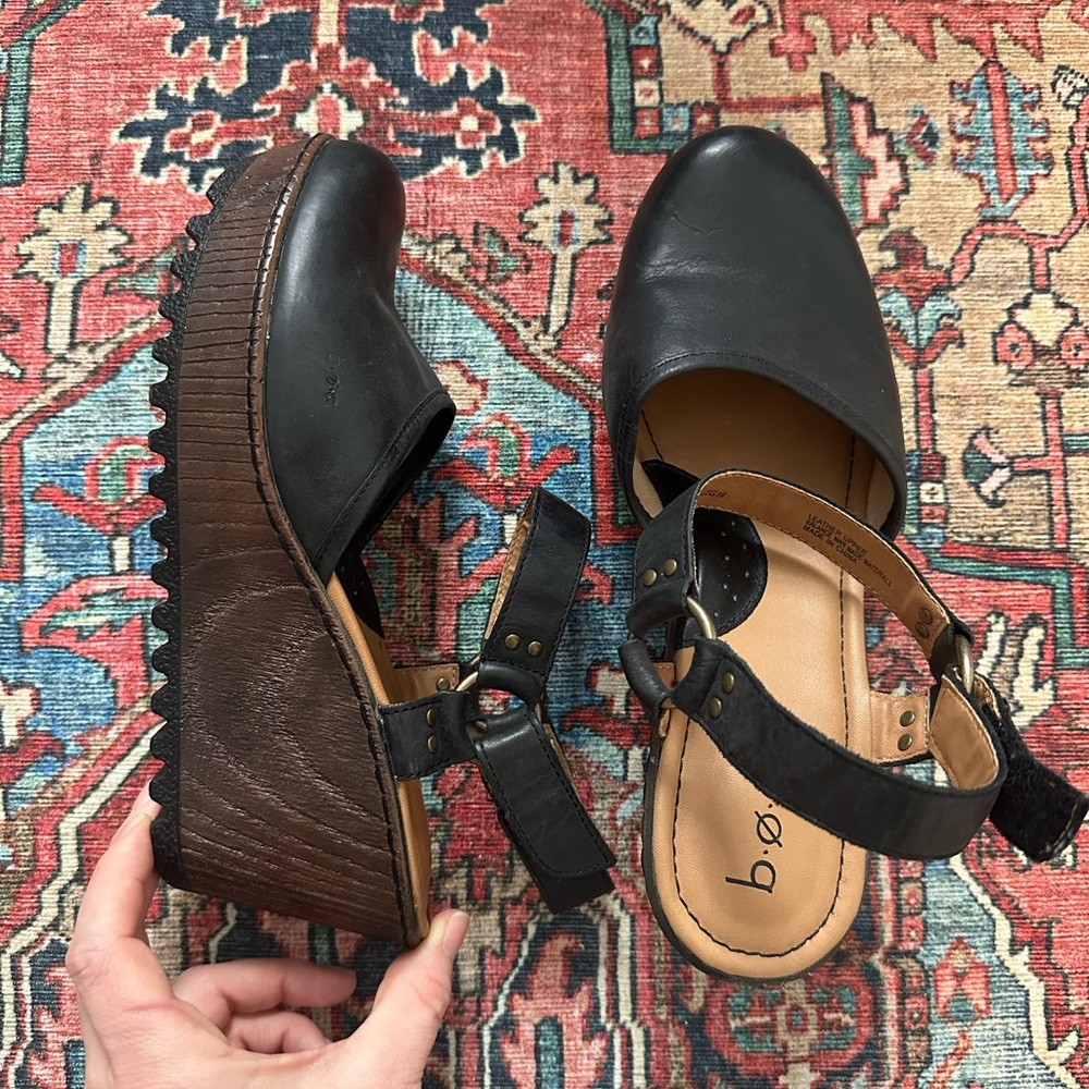 b.o.c. Rinna Black Platform Leather Wooden Wedge Clogs size 10